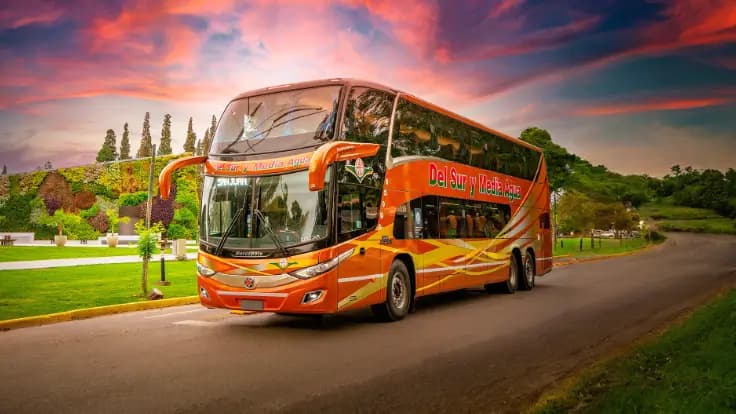 micro de Del Sur Y Media Agua