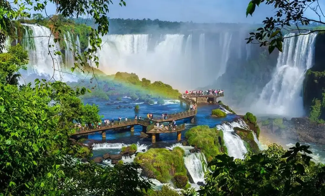 Cataratas del Iguazú - Plataforma 10 Argentina