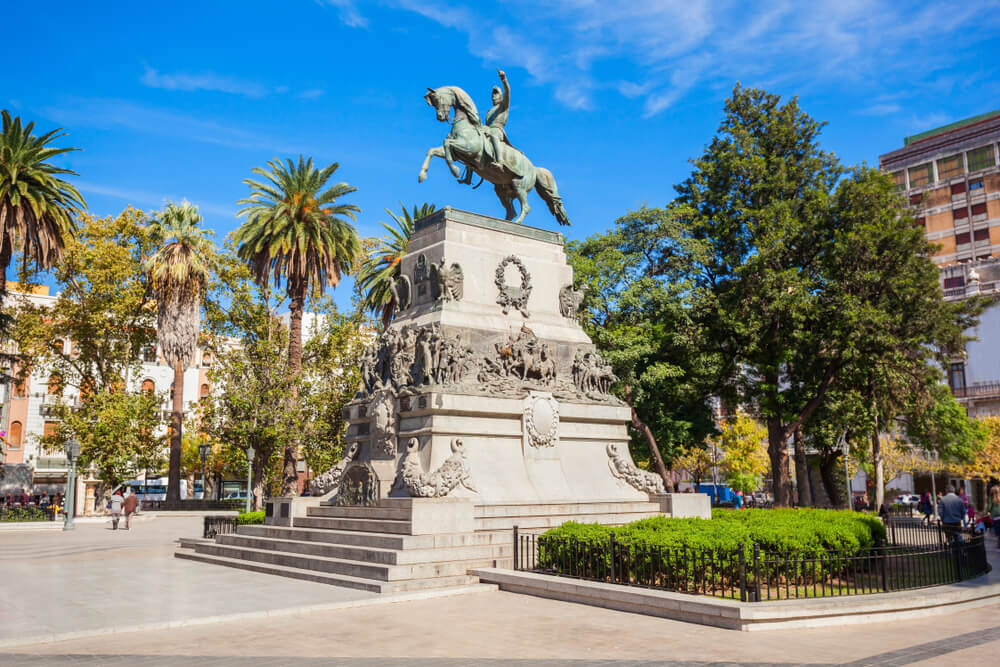Foto de la Escultura del General Jose de San Martin en Córdoba Capital - Argentina